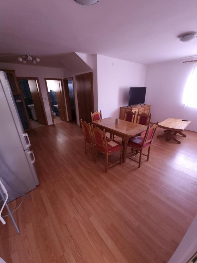 Apartments Zoretic Malinska Kamer foto